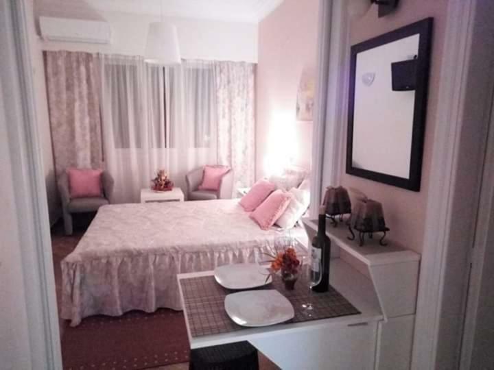 Sylvia' S Apartments アテネ エクステリア 写真